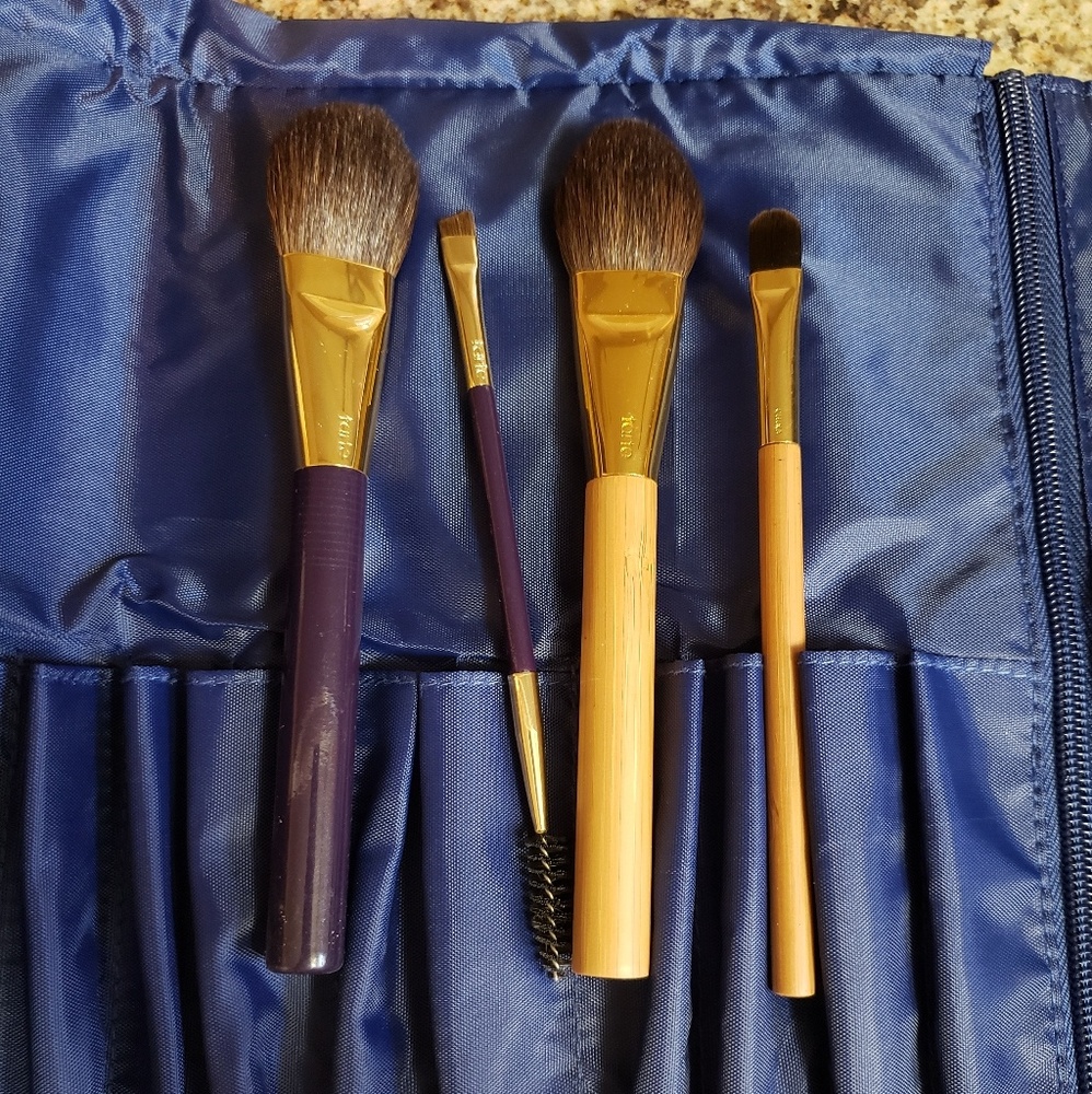Free Brush Roll! New Tarte Makeup Brushes